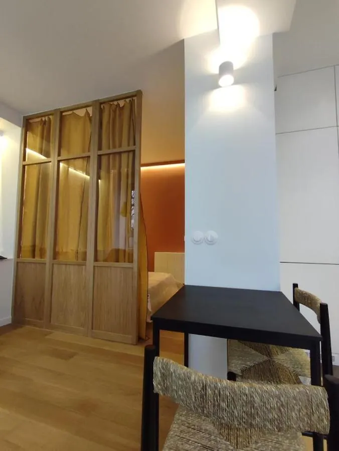Suite Confortable Sur Le Canal Saint-Martin / Republique Paris Apartment